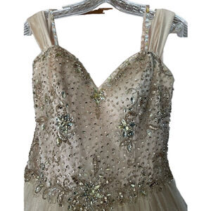 QUINCEANERA Aspeed Elegant Long Dress, Beaded Ivory Gown SZ M, PTP 16, L 56ish